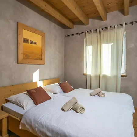 6-bedroom Chiara With Sea View Villa Premantura