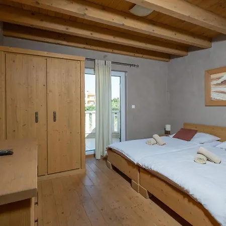 6-bedroom Chiara With Sea View Villa Premantura