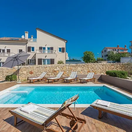 6-bedroom Chiara With Sea View Villa *