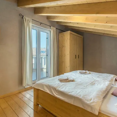 6-bedroom Chiara With Sea View * Premantura