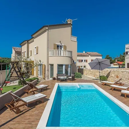 6-bedroom Chiara With Sea View Villa *