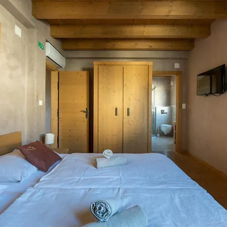 Villa 6-bedroom Chiara With Sea View Premantura