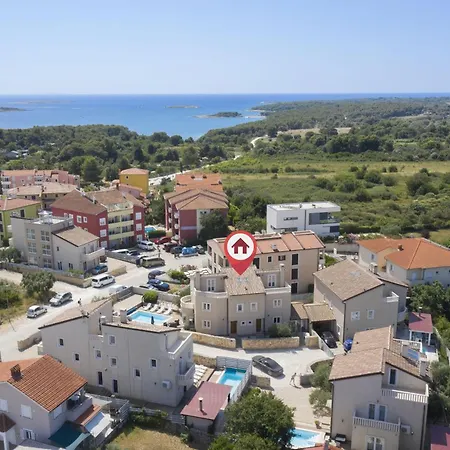 6-bedroom Chiara With Sea View Villa *