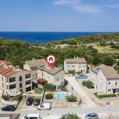 6-bedroom Chiara With Sea View Villa Premantura