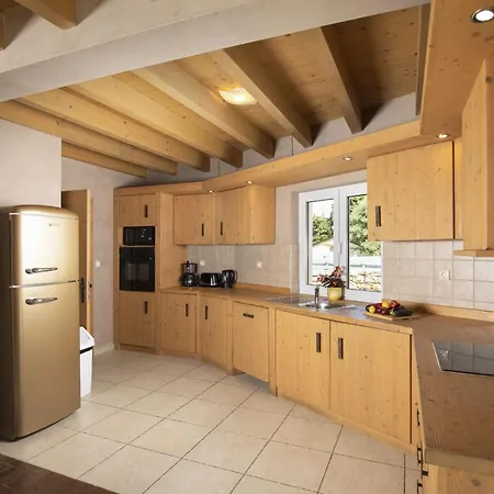 6-bedroom Chiara With Sea View Premantura