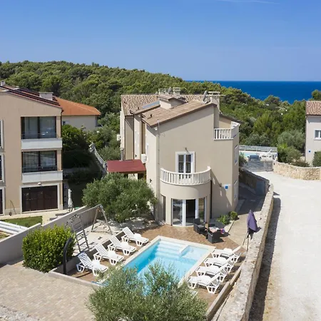 6-bedroom Chiara With Sea View Villa Premantura