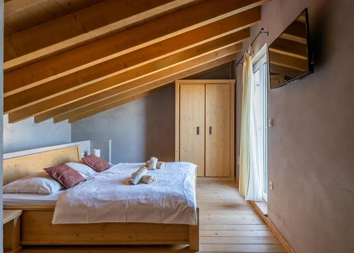 Villa 6-bedroom Chiara With Sea View