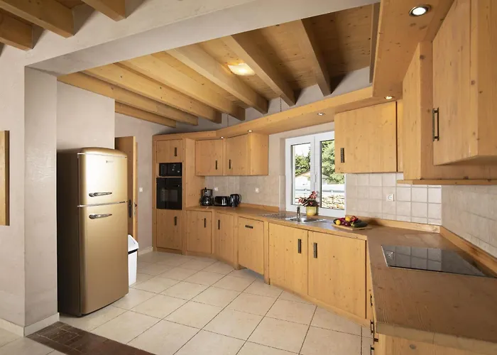 6-bedroom Chiara With Sea View Premantura